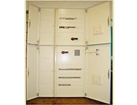 ВРУ на базе оборудования
Schneider Electric
(конструктив Prisma G).
Объединение панелей
по горизонтали
и по вертикали.